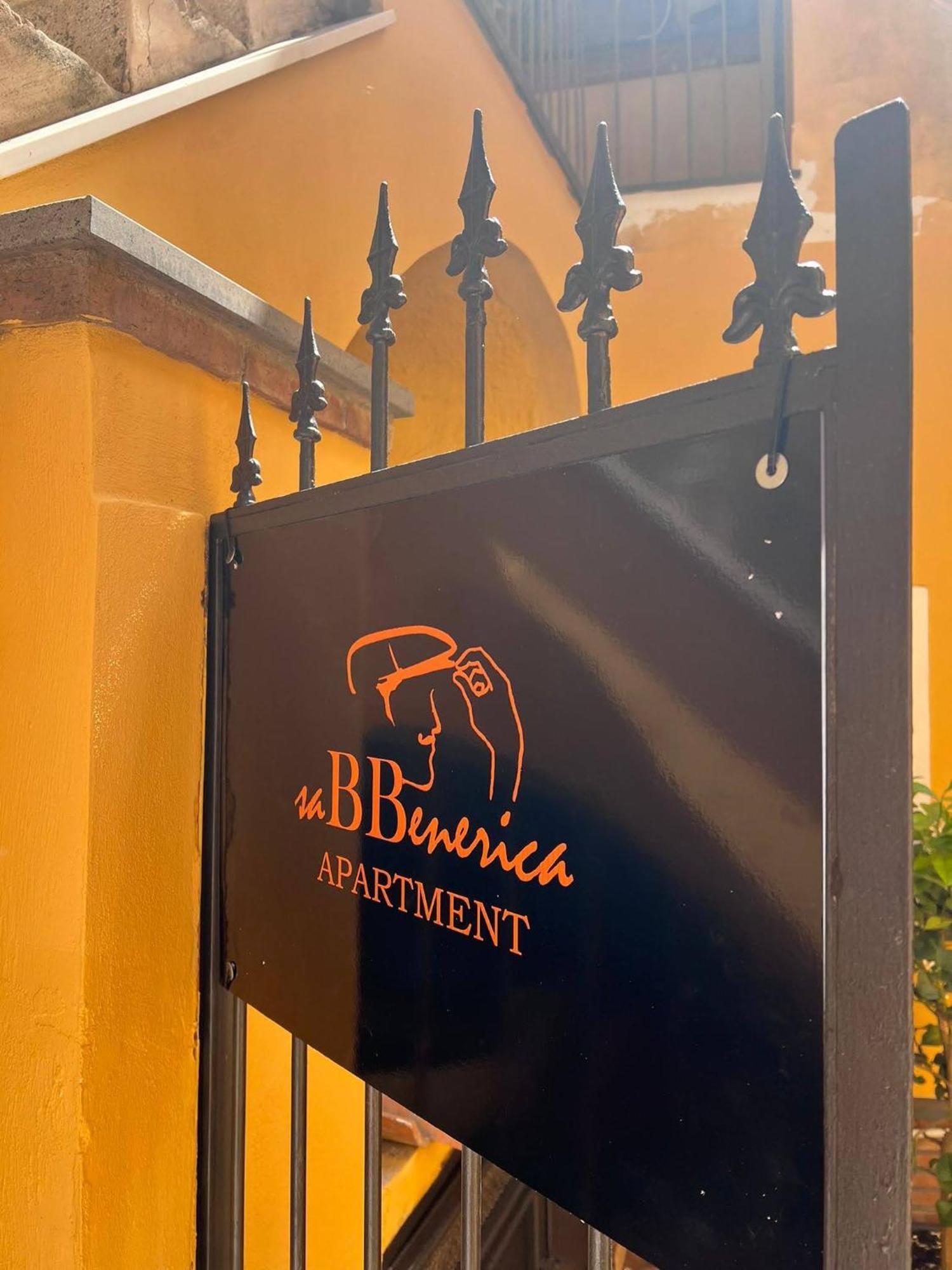 Sabbenerica Apartment Catania Bagian luar foto