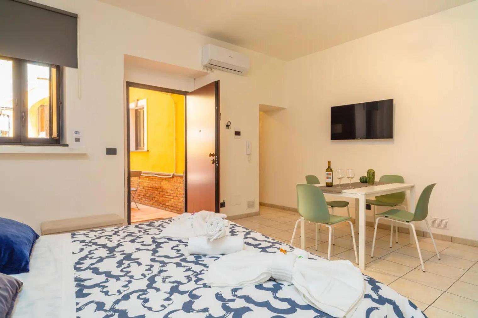 Sabbenerica Apartment Catania Bagian luar foto